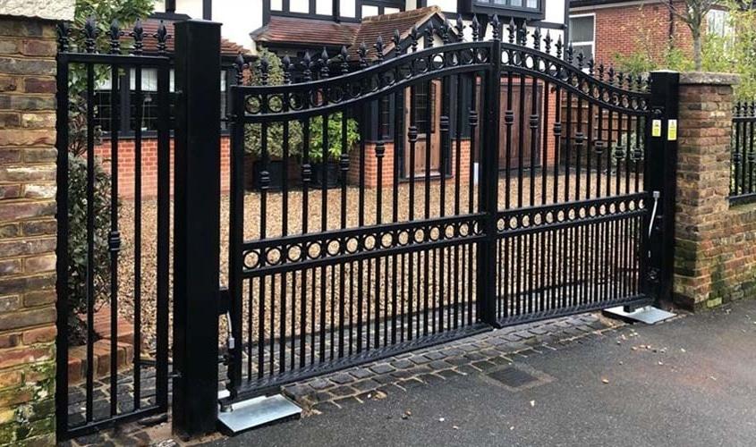 Automatic gate repair Abu Dhabi – before and after gate service